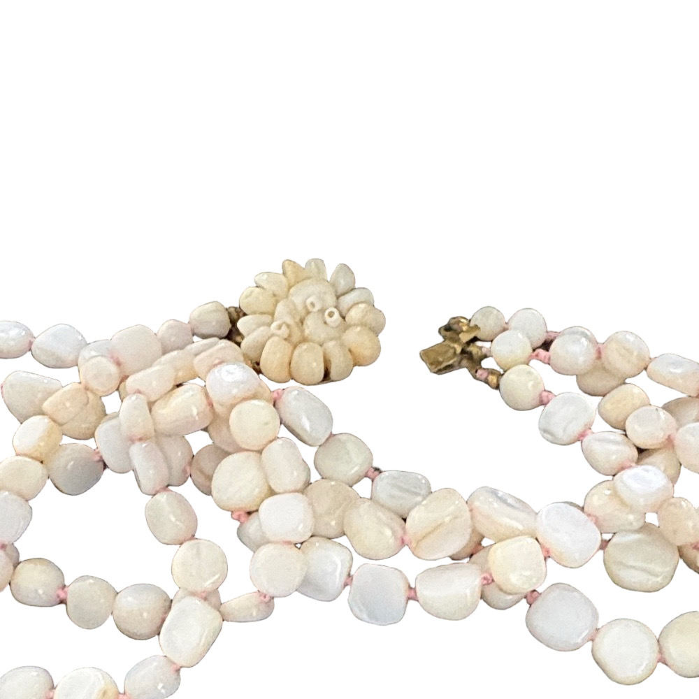 Vintage 3 Strand Couch Shell Nugget High Polish Double Knotted Necklace 1970s - Picture 13 of 13